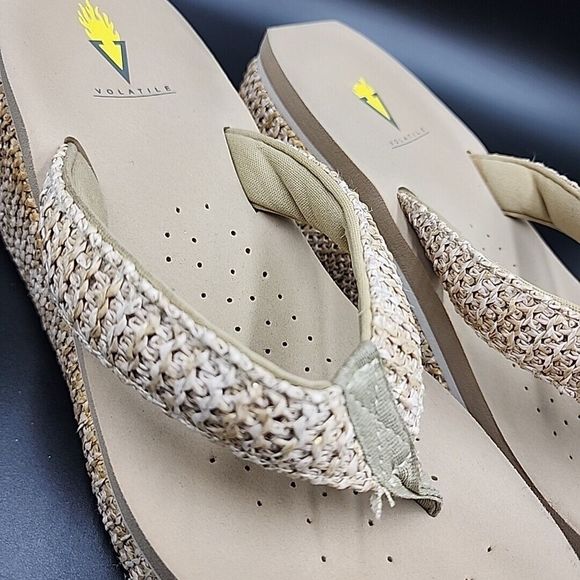 Volatile Bahama Tan Woven Thong Wedge Sandals Women's Size 10 Flip Flop Wedge - Picture 4 of 12